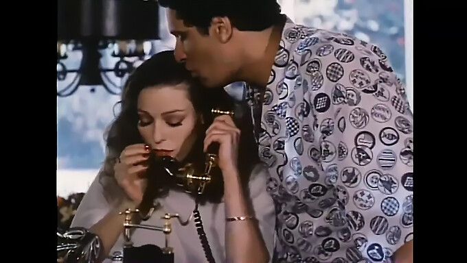 Πύργος εξουσίας με την Jennifer James και την Annette Haven