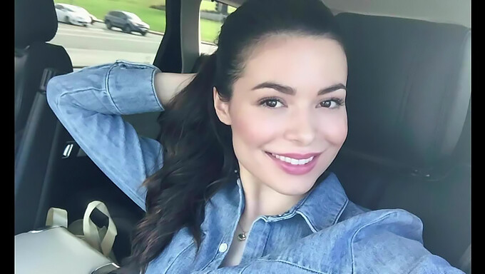 Miranda Cosgrove'un Instagram fotoğrafları tek başına mastürbasyon seansını kışkırtıyor