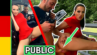 Deutsche Schönheit Genießt Parkbegegnung Mit Älterem Lover