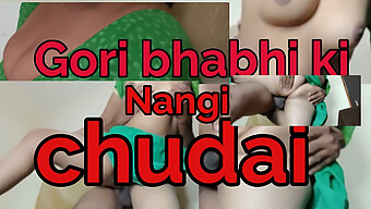 Payudara Besar Gori Bhabhi Dan Jamkar Chudai Dalam Video Seks India