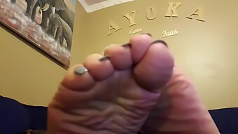 Sole Fetish Tease With His Favorite Soles On Webcam