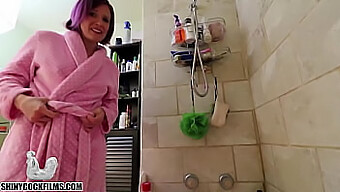 Step Fantasy Turns Into Taboo As Son Pleasures Mature Mom In The Bath