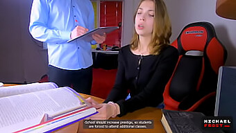 Adolescenta Amatoare De 18+ Învață Sexul Anal De La Un Profesionist